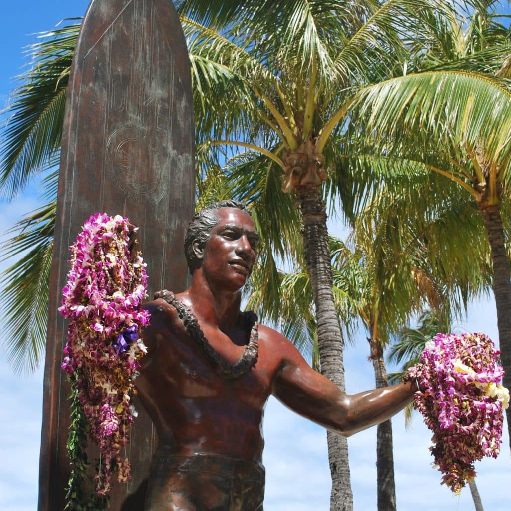 Duke Hawaii Waikiki surf hero/ Plan your customized Tour of Oahu